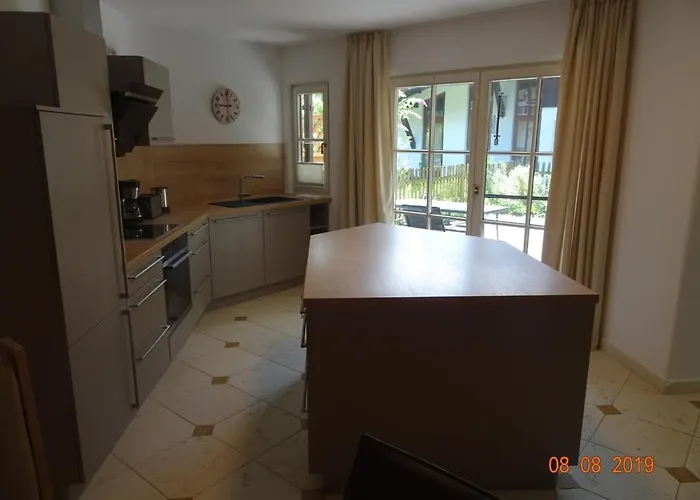 Huge And Calm In Apartmán Garmisch-Partenkirchen